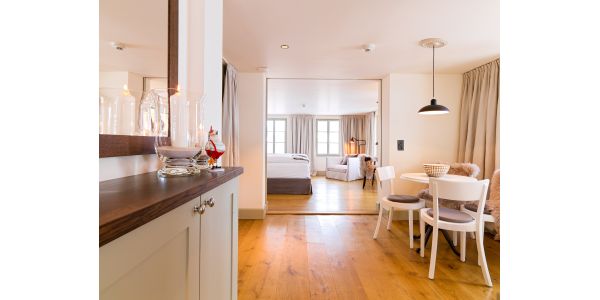 Suite 3