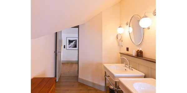 Suite 5